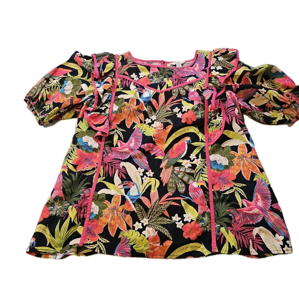 Crown & Ivy Tropical Flutter Sleves Hawaiian Vacation/Travel Top SZ M
